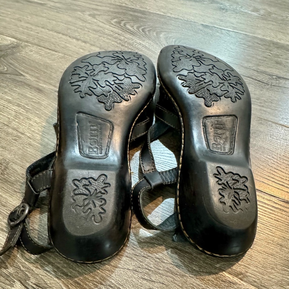 Born Women’s Black Leather Strappy Sandals Size 10 / 42 - Picture 11 of 15